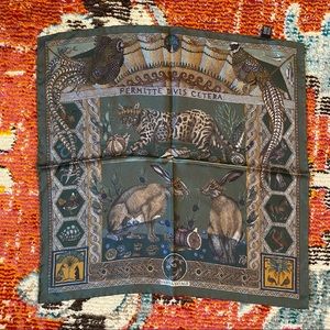 EUC Sabina Savage Fortunas Box Silk Square Scarf